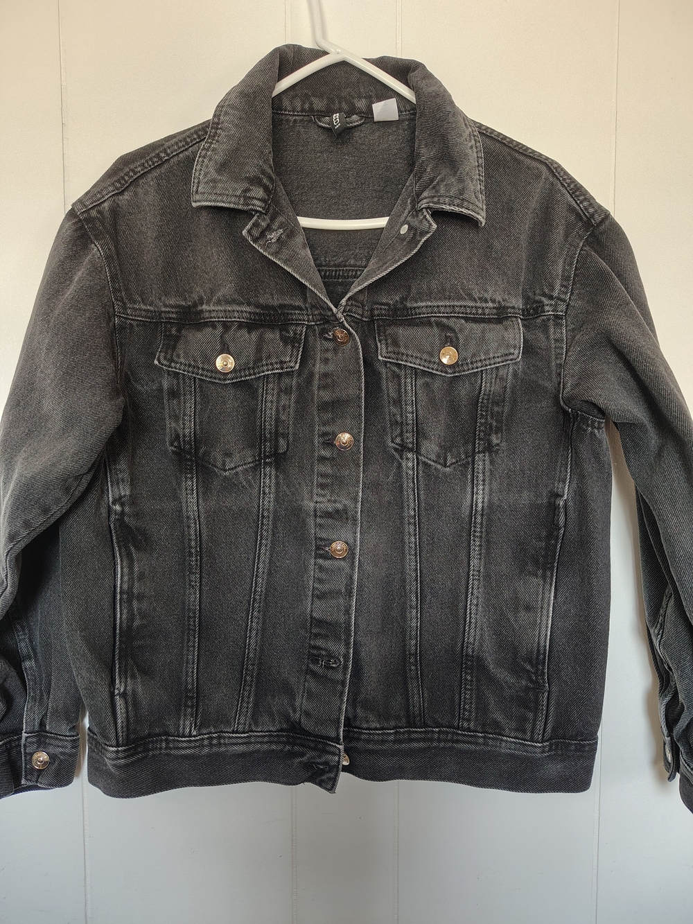 H&M Divided Washed Black Denim Jacket Trucker Size Small
